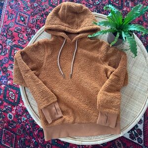 Athleta Tugga Sherpa Hoodie in Cattail Brown Size XS